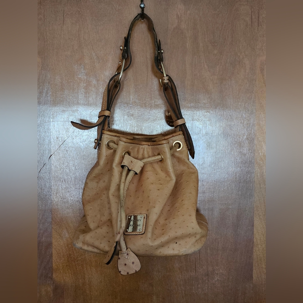 Dooney & Bourke medium ostrich tan purse